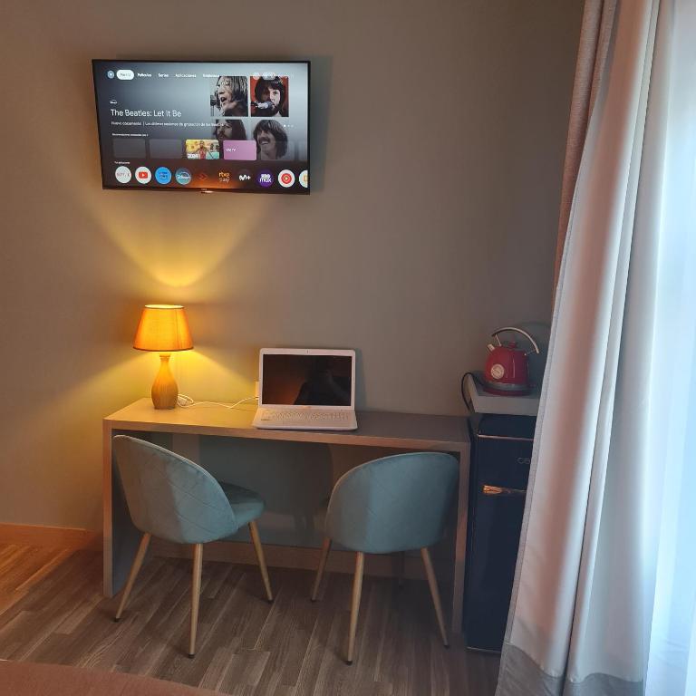 Hostal Luxury Green Madrid Gran Vía - Habitación Doble Deluxe - 8