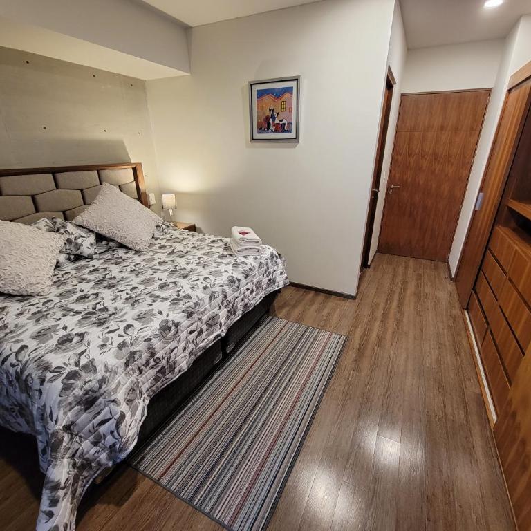 WTC Suites - Double Room with Private Bathroom - 6