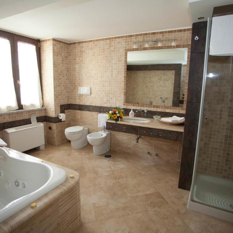 B&B Nel Regno di Napoli - Suite con Vasca Idromassaggio - 9