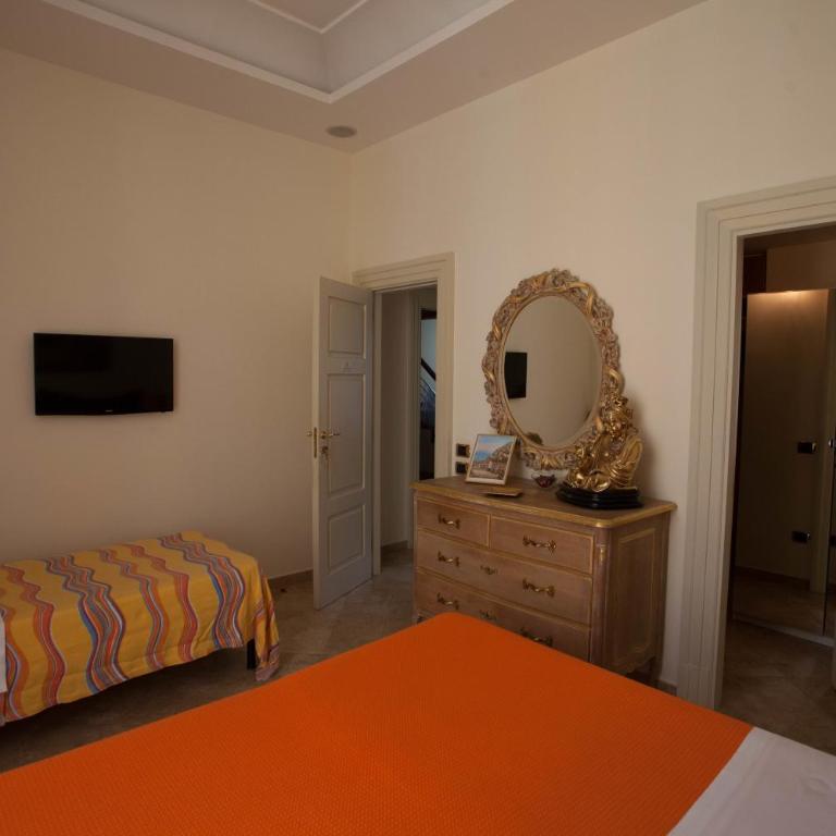 B&B Nel Regno di Napoli - Camera Matrimoniale/Doppia con Letti Singoli - 3
