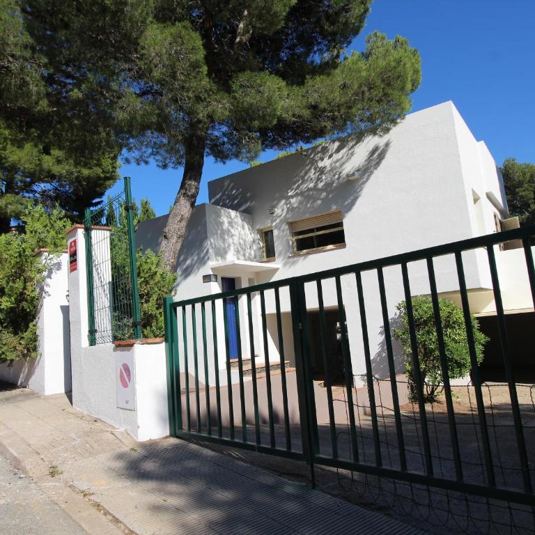 Casa con Jardín a 100m de la Playa de la Farella, Wifi y Garaje Privado - ES-228-175 - Casa - 4