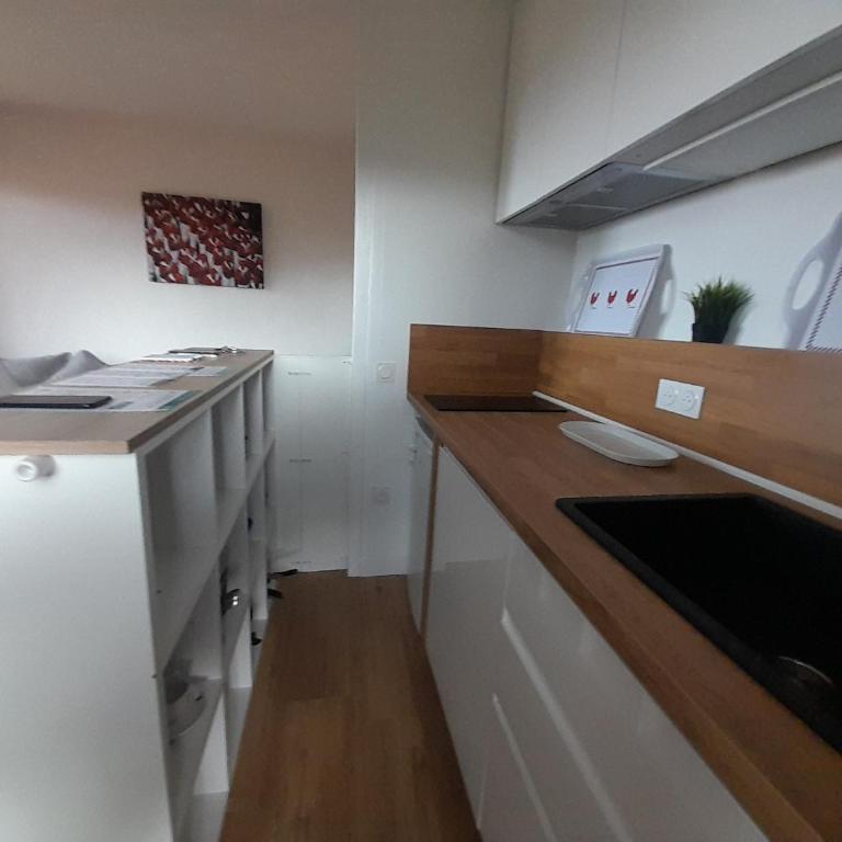 Studio Renové avec Balcon à Deux Pas des Plages d'Anglet - Apartment mit 1 Schlafzimmer - 3