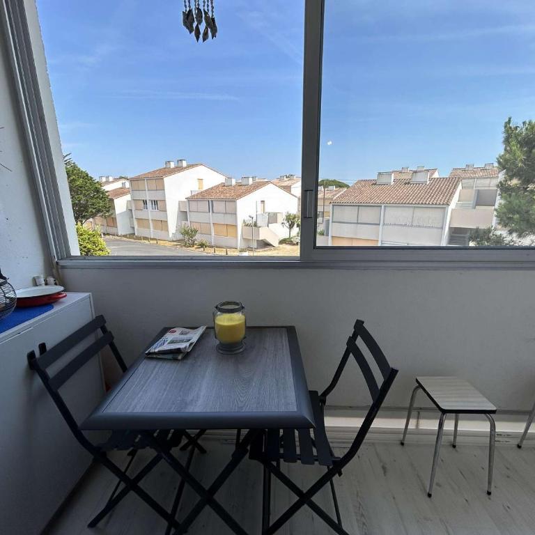 Appartement rénové 300m plage, balcon, parking privé, 4-5 couchages, Saint-Hilaire-de-Riez - FR-1-224C-316 - Appartement - 5