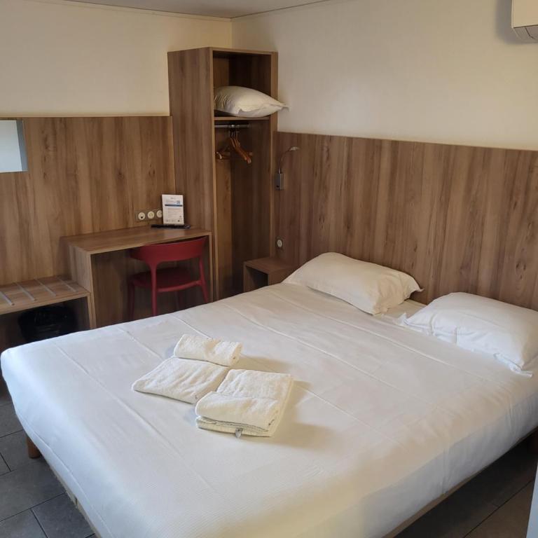 Brit Hotel Plaisance A9/A61 - Chambre Double - 2