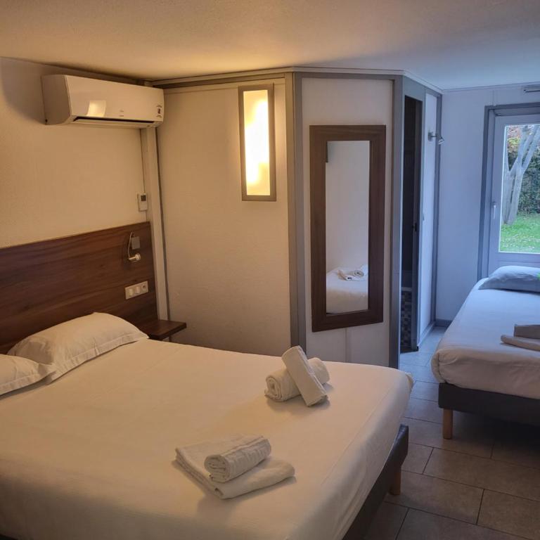 Brit Hotel Plaisance A9/A61 - Chambre Triple - 3