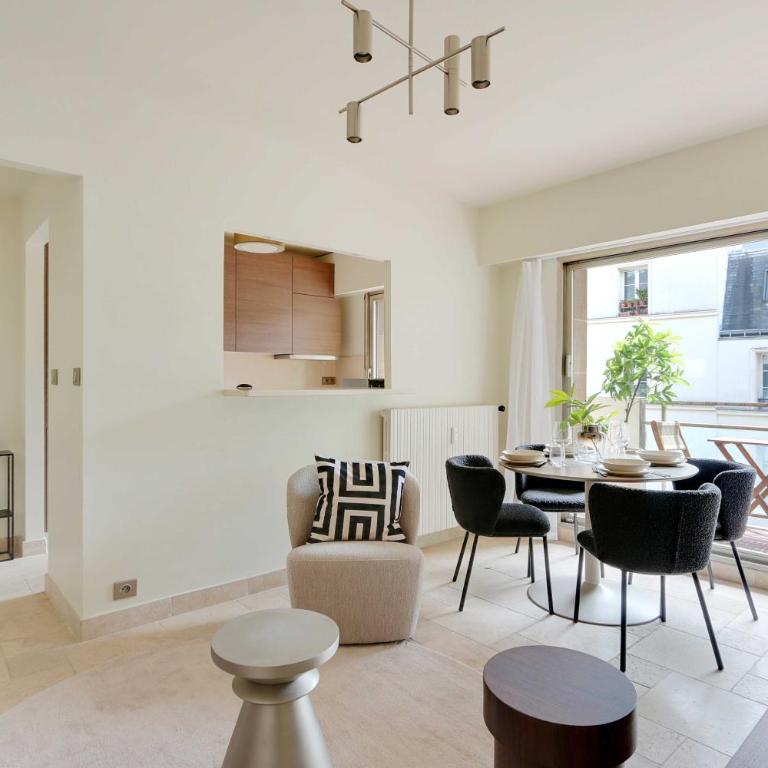 Chic apartment - 1BR-4P - Place des Vosges - Appartement 1 Chambre avec Balcon - 6