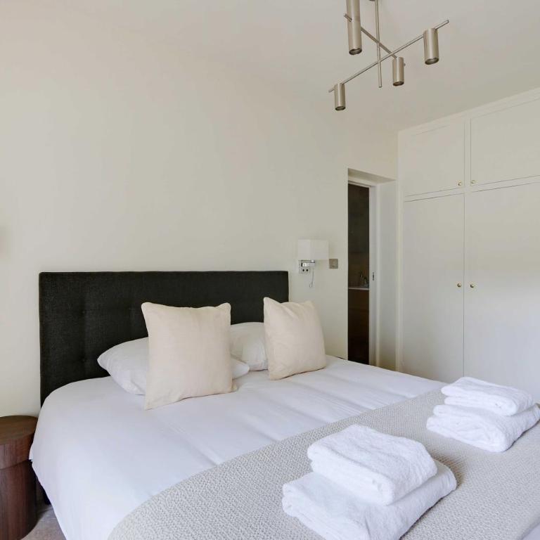 Chic apartment - 1BR-4P - Place des Vosges - Appartement 1 Chambre avec Balcon - 13