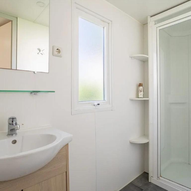 Mobil-home de Laura et Angélique au camping ''Le Neptune'' jusqu'à 4 personnes - Mobile Home - 15
