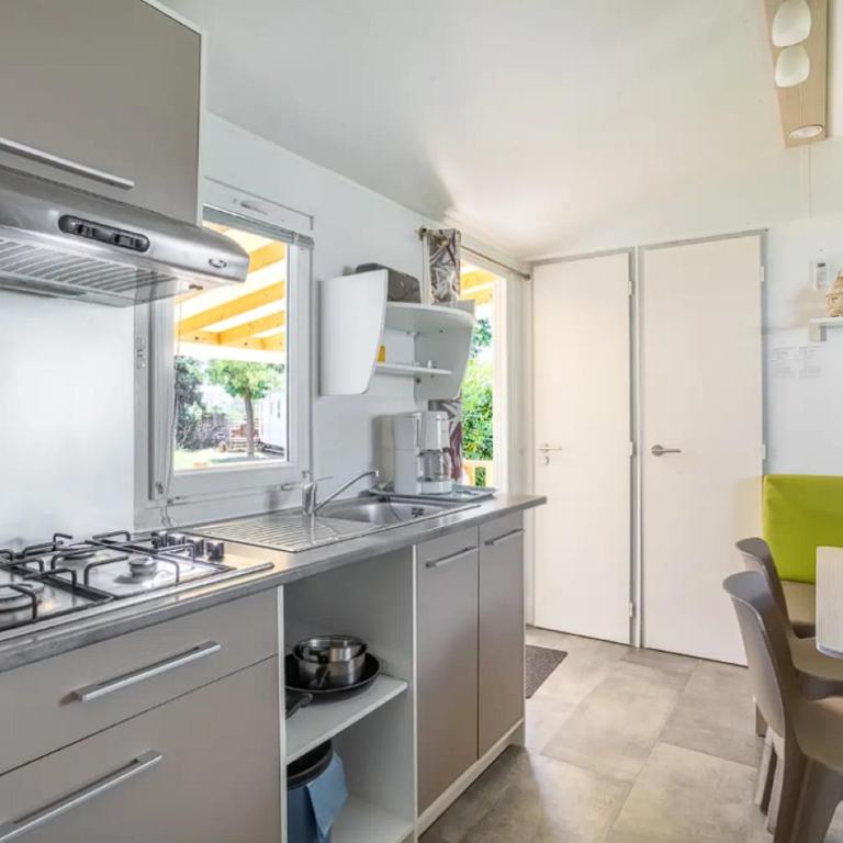 Mobil-home de Laura et Angélique au camping ''Le Neptune'' jusqu'à 4 personnes - Mobile Home - 7