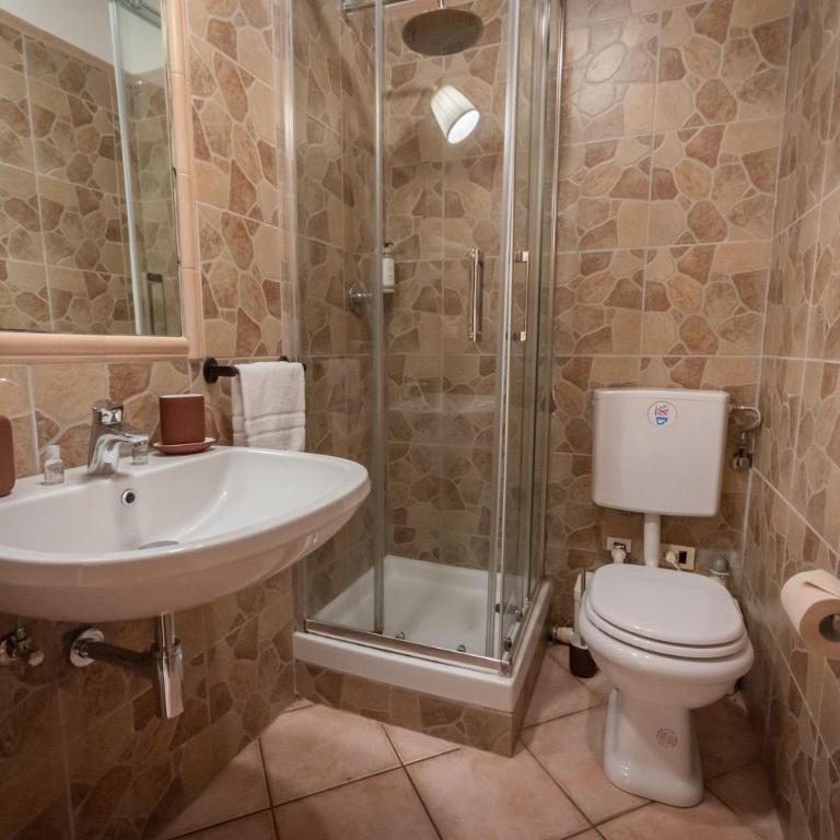 Regina Rooms Pisa - Double Room with Private Bathroom - 15