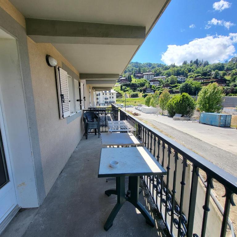 Be first on the lift each morning! 2bed apt. 6 pax - Appartement 2 Chambres - 10