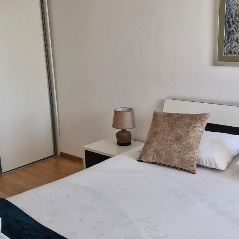 Chic apartment in the City Center by the sea - Two-Bedroom Apartment - 11