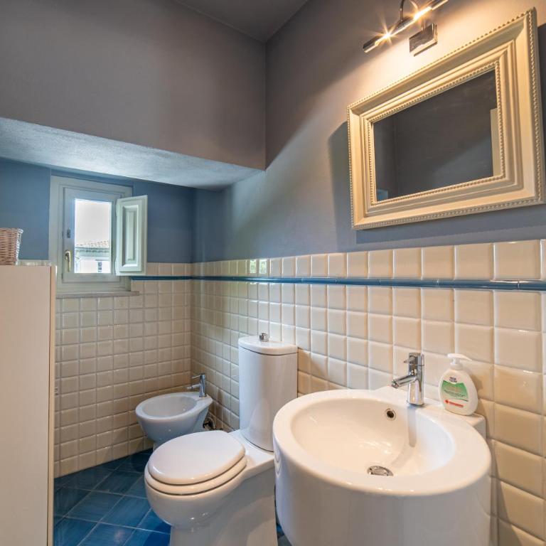 Charming Apartment in Lucca's Historic Center - Appartamento con 2 Camere da Letto - 5