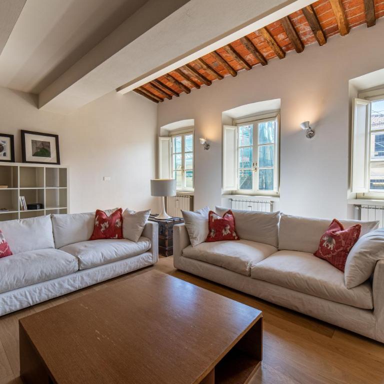 Charming Apartment in Lucca's Historic Center - Appartamento con 2 Camere da Letto - 13