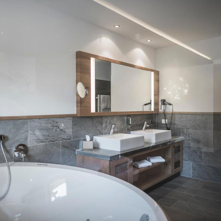 Hotel Alpenblick - Suite Benessere con Vasca Idromassaggio e Cabina a Infrarossi - 5
