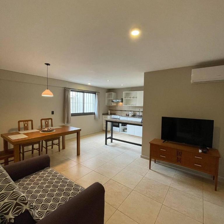 Acogedor departamento a metros del Parque San Martín y Arístides - Apartamento de 1 dormitorio - 8