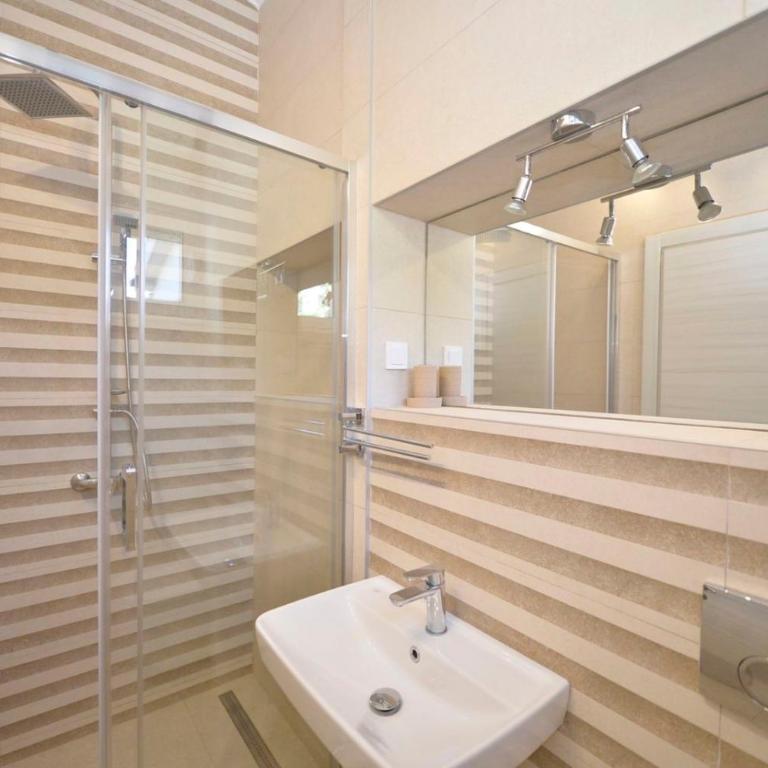 Sapphire view apartment - One-Bedroom Apartment - 13