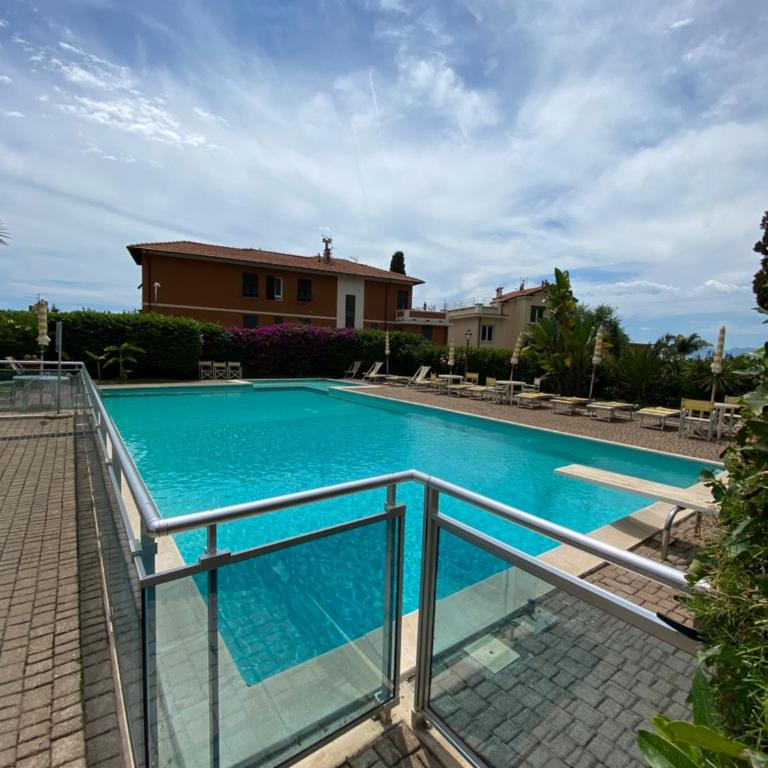 Magico Relax Bordighera-Open space con piscina, parcheggio privato gratuito e vista mare - Appartamento con 1 Camera da Letto - 4