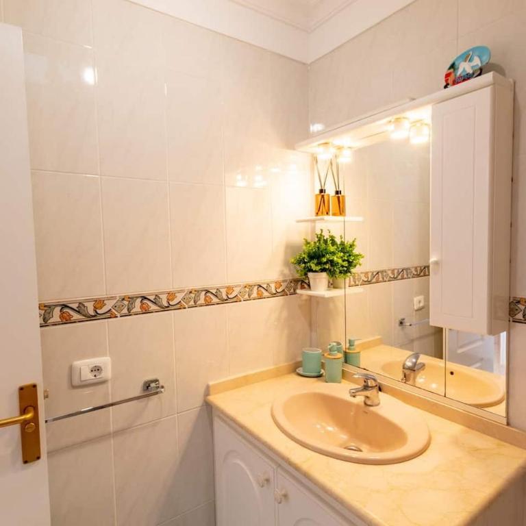Penthouse Apt with Jacuzzi by Dream Homes Tenerife - Apartamento - 13