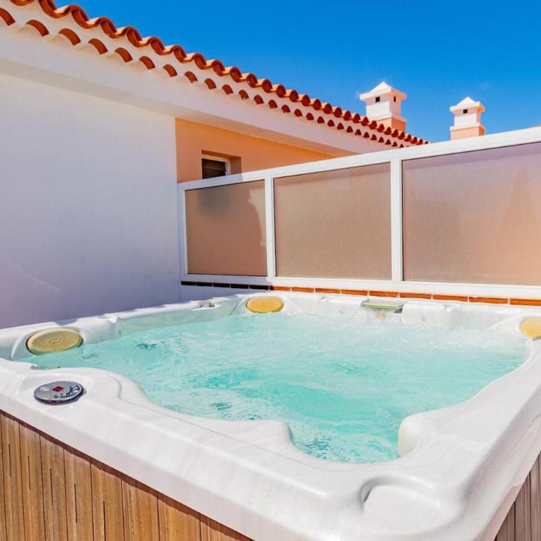 Penthouse Apt with Jacuzzi by Dream Homes Tenerife - Apartamento - 44