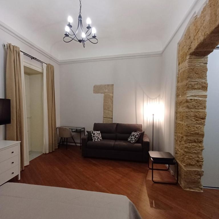 Residenza del Massimo - Family Room with Balcony - 5