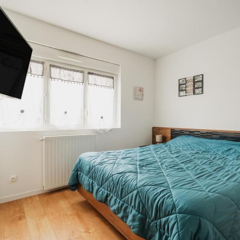 Maison des Clos Biais - Four-Bedroom House - 9