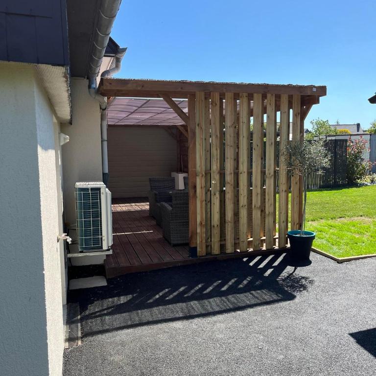 Maison des Clos Biais - Four-Bedroom House - 16