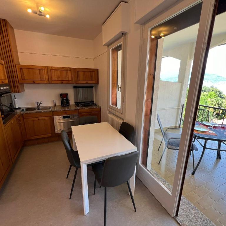 Marenco - Apartment with Lake View - 8