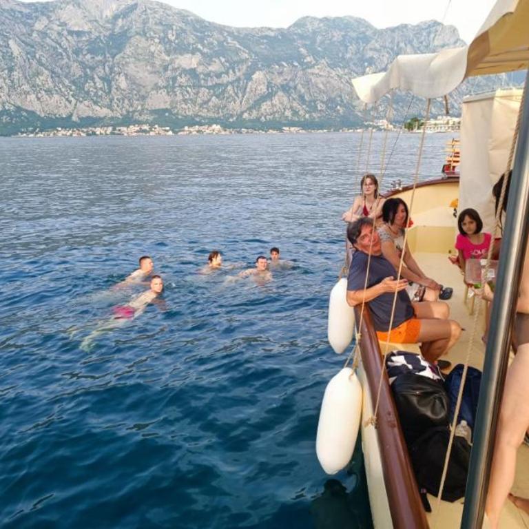 Jadranka Boat - Mobile Home - 5