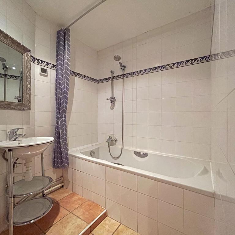 Résidence Collioure Plage - Appartement 2 Chambres - Vue sur Mer - 17