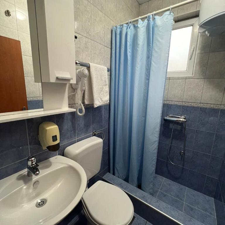 Motel Aura - Double or Twin Room - 3