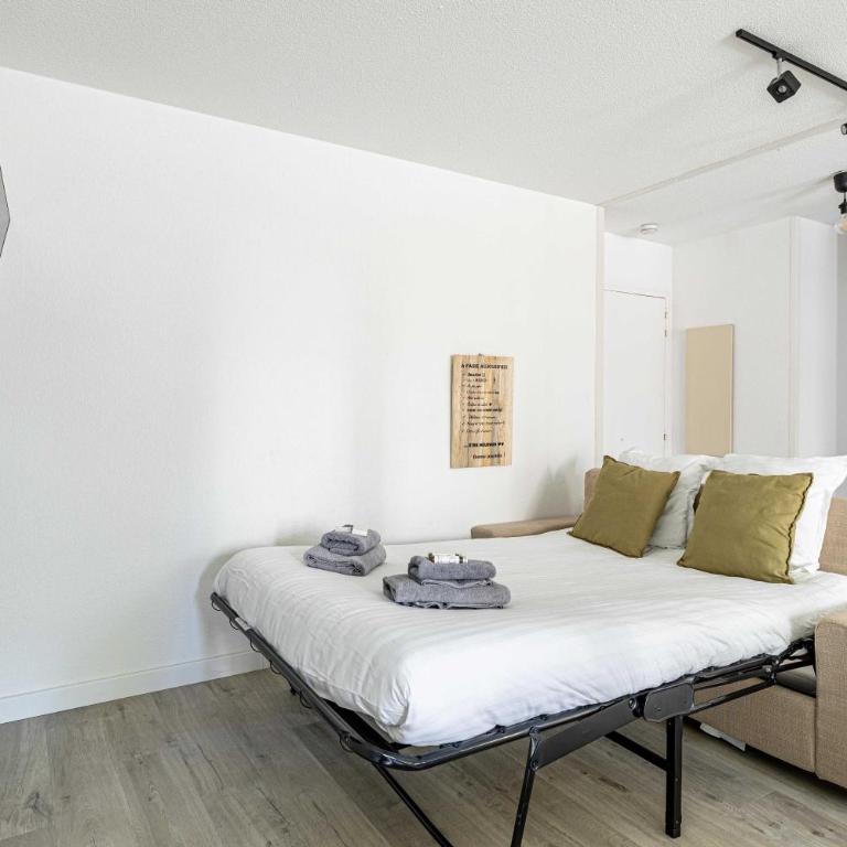 Comfort and serenity with A-C, Parking and Balcony - Appartement - 12