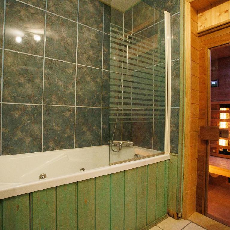 Chalet l'OURSON à Gérardmer, vue imprenable lac - Chalet 3 Chambres - 9