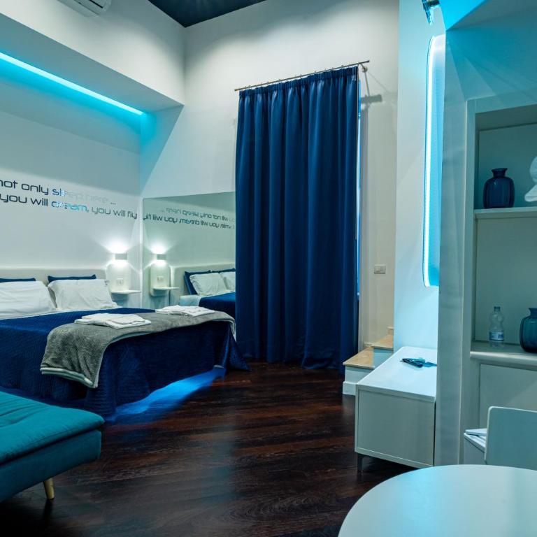 Skyhouse Duomo - Queen Room - 1