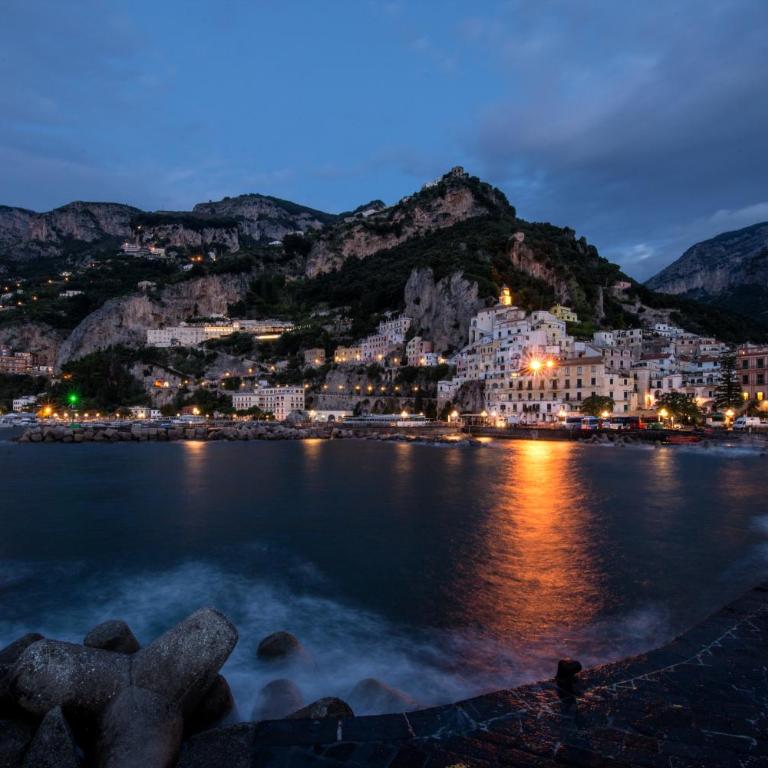 Amalfi Luxury House - Camera Matrimoniale con Balcone - 14