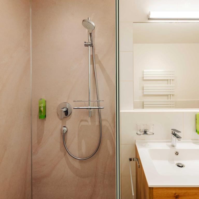 Ferienwohnungen Knaller-Möd - Apartment mit 2 Schlafzimmern und Seeblick - 2