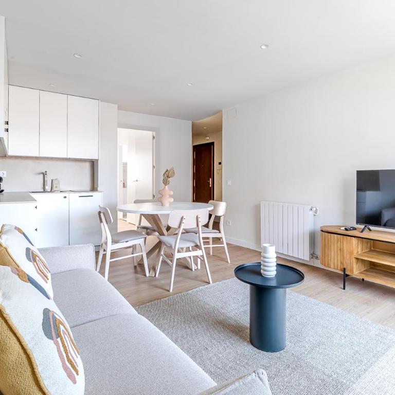 CATERINA Salamanca - One-Bedroom Apartment with Terrace - 17