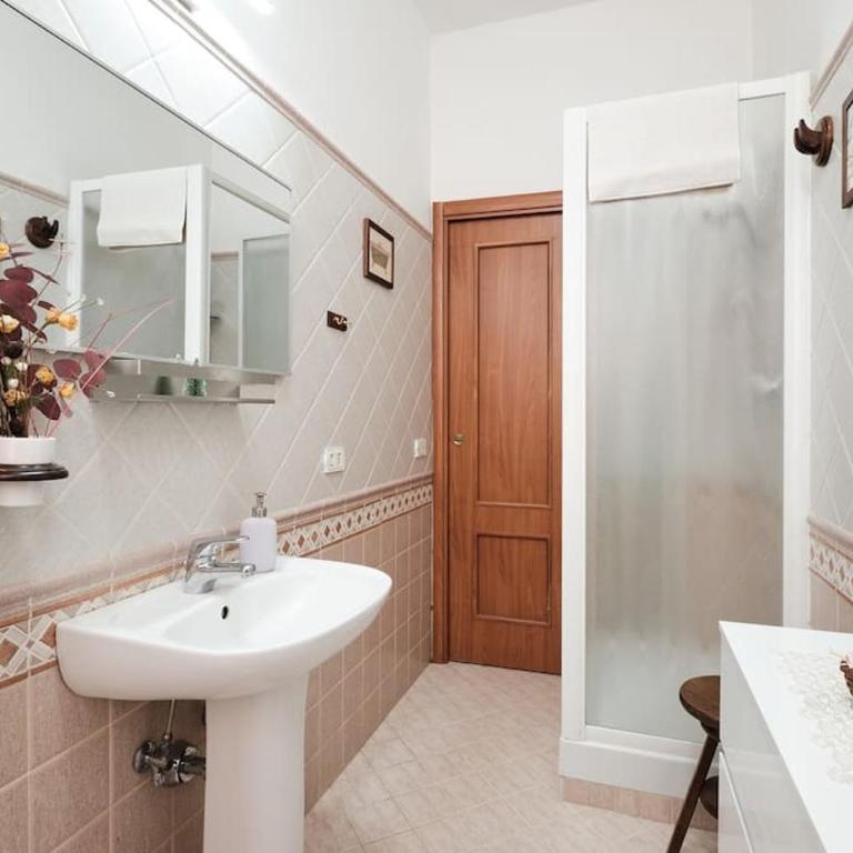 Penthouse 200 meters from metro Wi-Fi and AC - Appartement 2 Chambres - 4