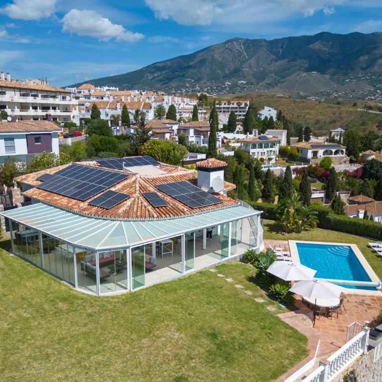 Villa Vista Verde Mijas Golf - Luxury with Optional heated pool & jacuzzi - Villa - 43