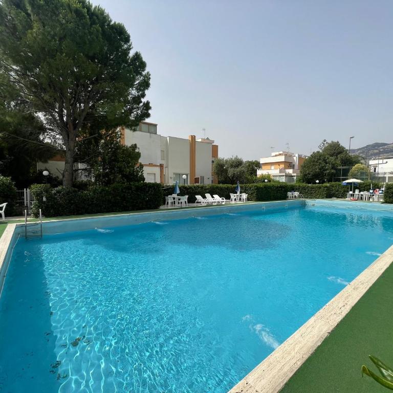 Flat with Terrace & Pool - Apartment mit 1 Schlafzimmer - 4