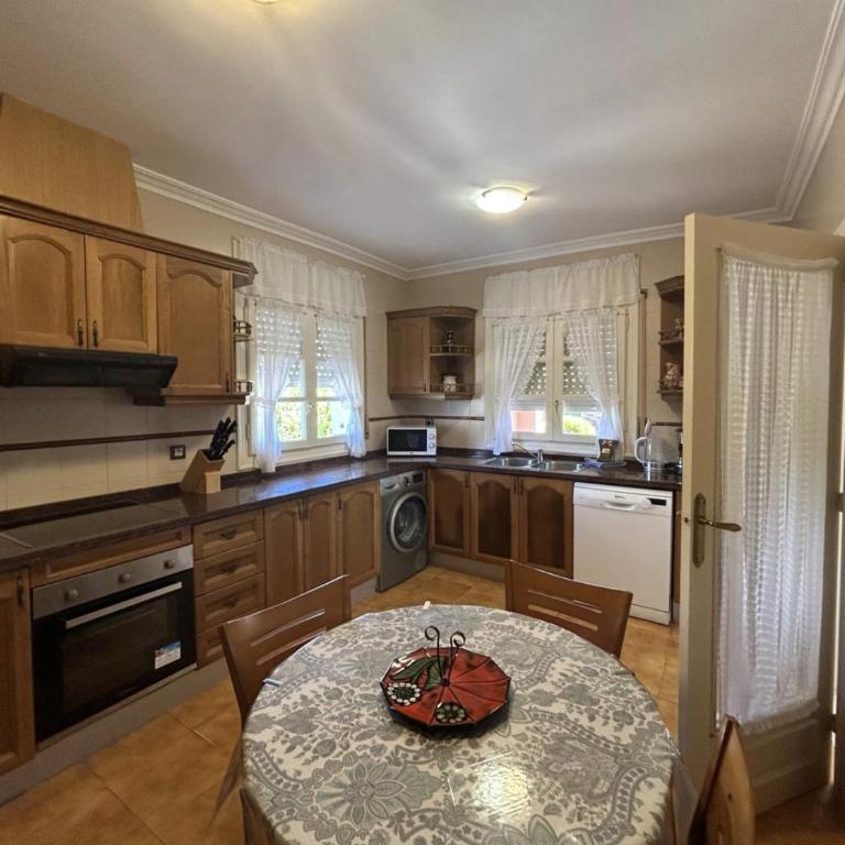 ARENDA Pino Alto Villa Napoleon - Villa de 4 dormitorios con piscina privada - 19