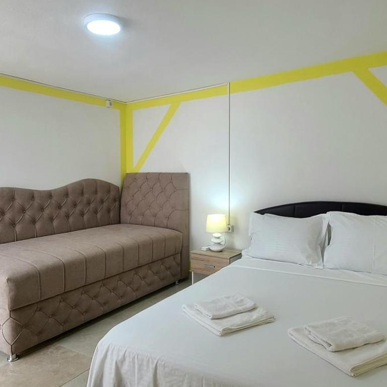 Ambassador & Ambassador Lux Apartments - Apartment with Terrace - 2