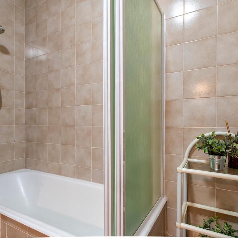 Sardinia Re - Lilium Central Flat - Free Parking - Two-Bedroom Apartment - 43