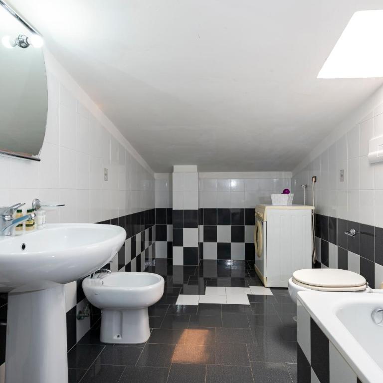 Appartamenti KAORA - Appartamento con 2 Camere da Letto e Balcone - 3