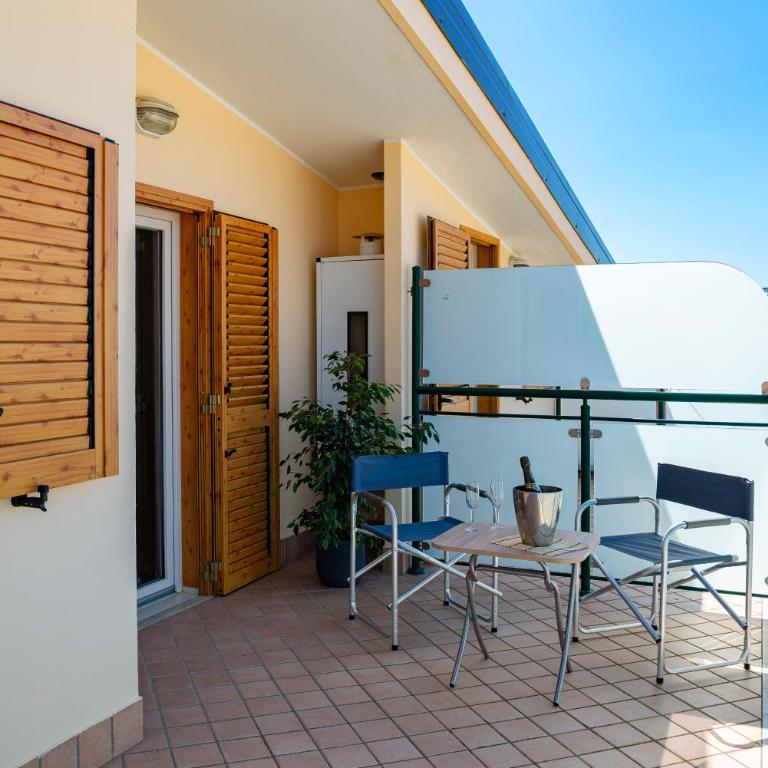 Appartamenti KAORA - Appartamento con 2 Camere da Letto e Balcone - 5