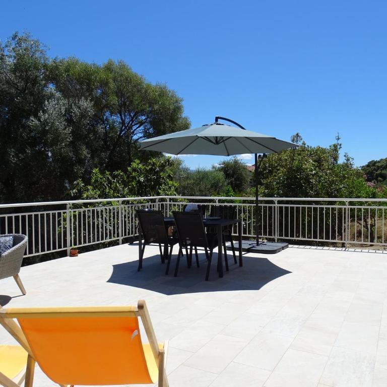 Charmant rez de villa, et sa terrasse à Ajaccio - Appartement 2 Chambres - 14