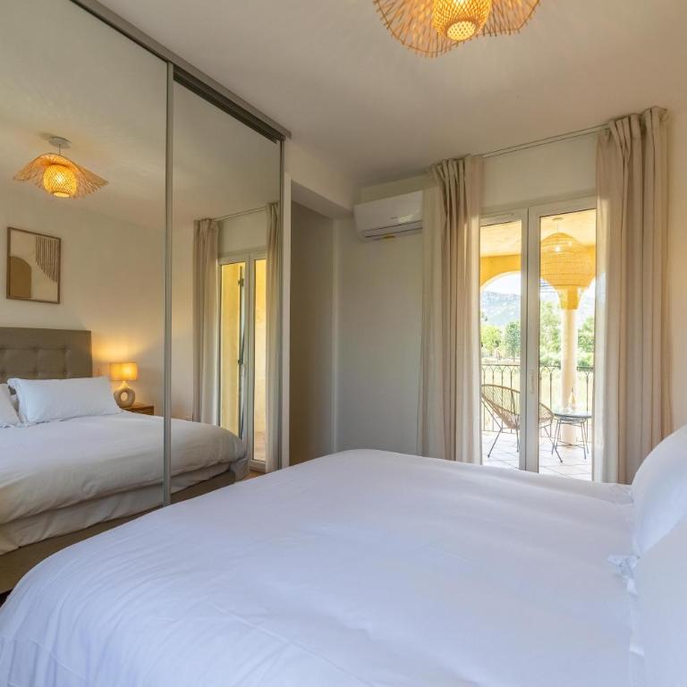 Résidence Casaviva - Villa avec Piscine Privée - 11