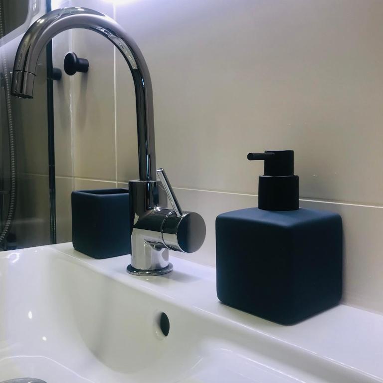 La Galerie, Et Pop Et Chic ! - Chambre Familiale avec Salle de Bains Privative - 10