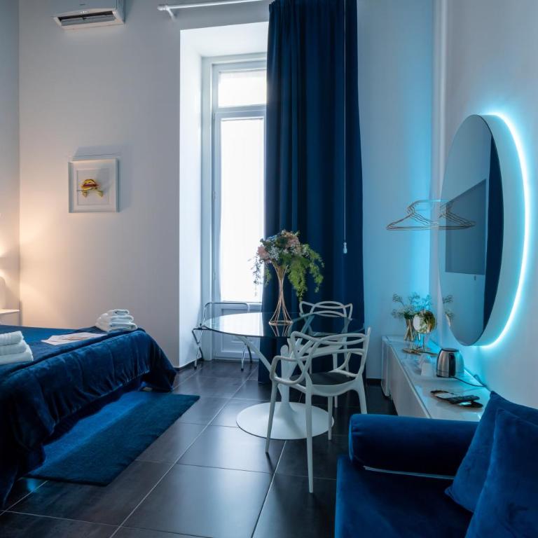 Skyhouse Chiaia - Deluxe Double Room - 3