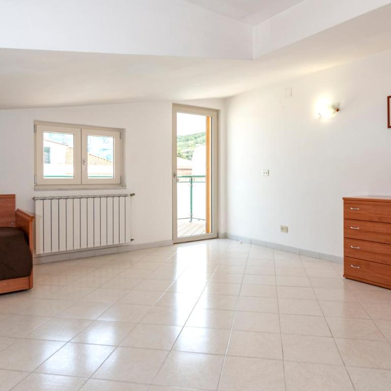 Appartamenti KAORA - Appartamento con 2 Camere da Letto e Balcone - 5